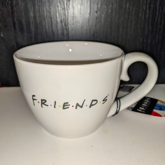 ✖️SOLD✖️ NWT Friends Central Perk coffee / tea / cappuccino mug ☕ - Picture 2 of 5